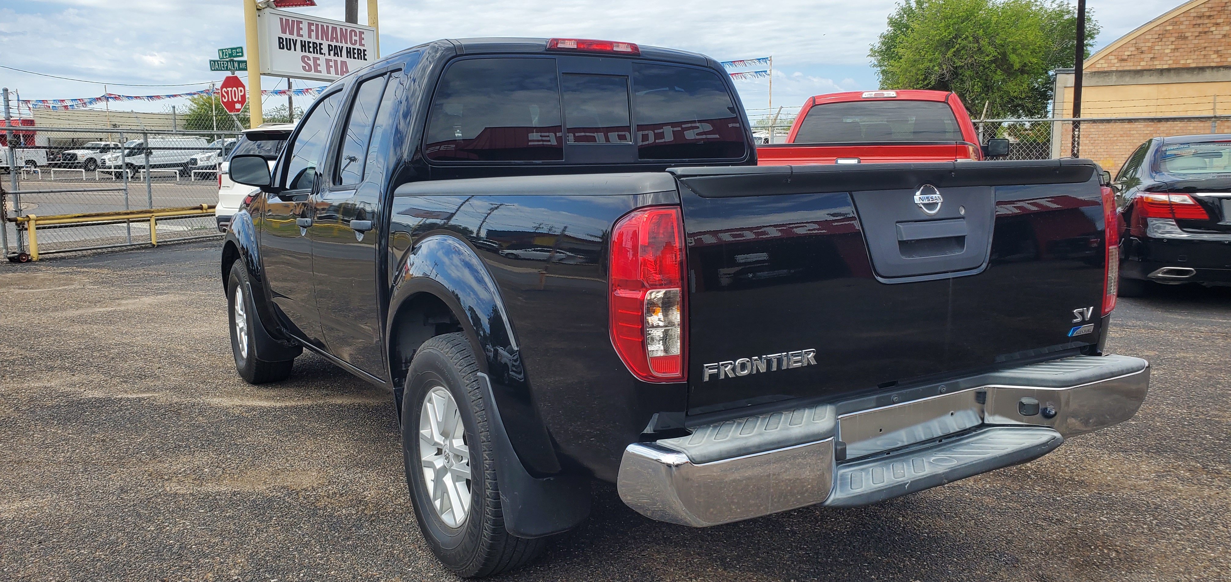 Vehicle photo 10