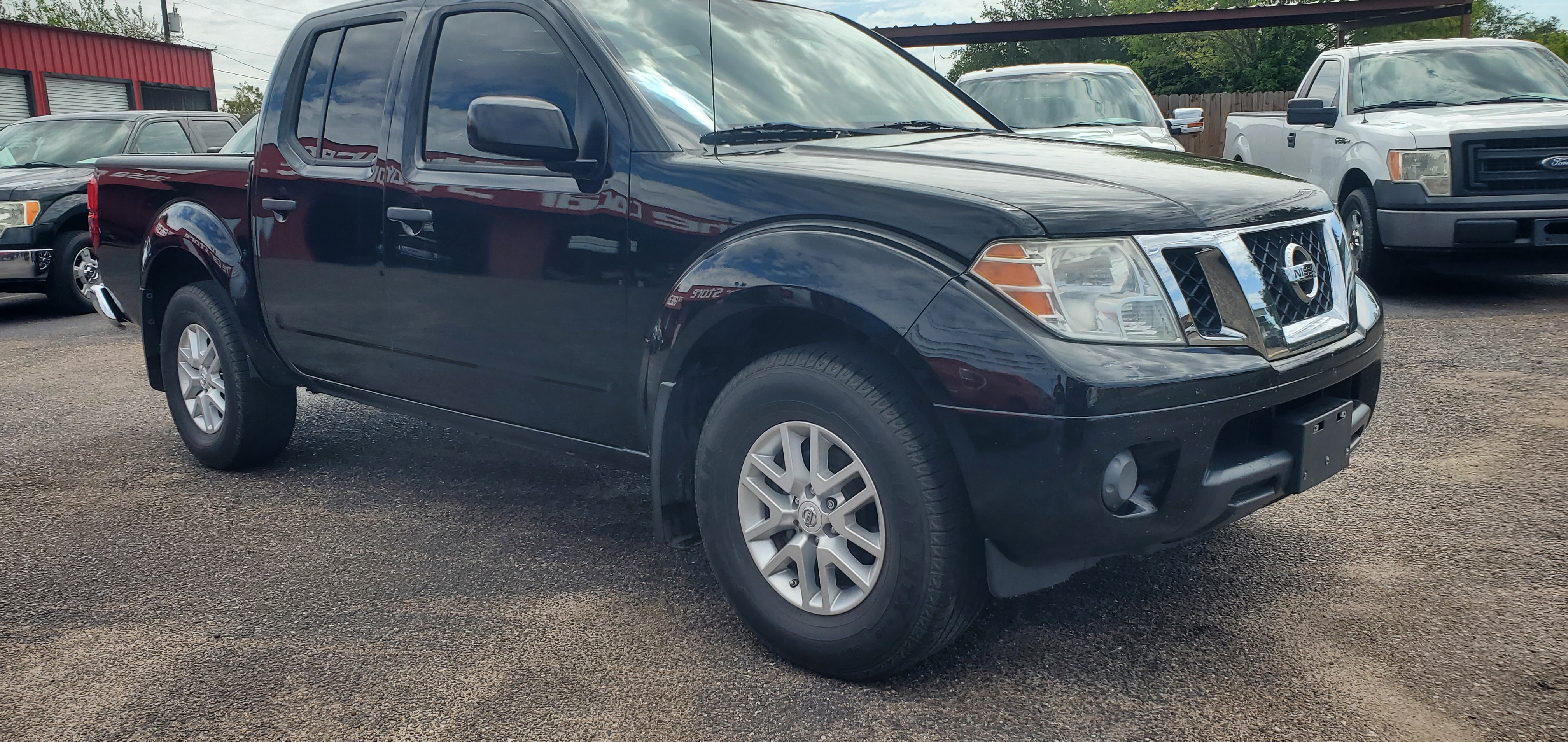 Vehicle photo 14