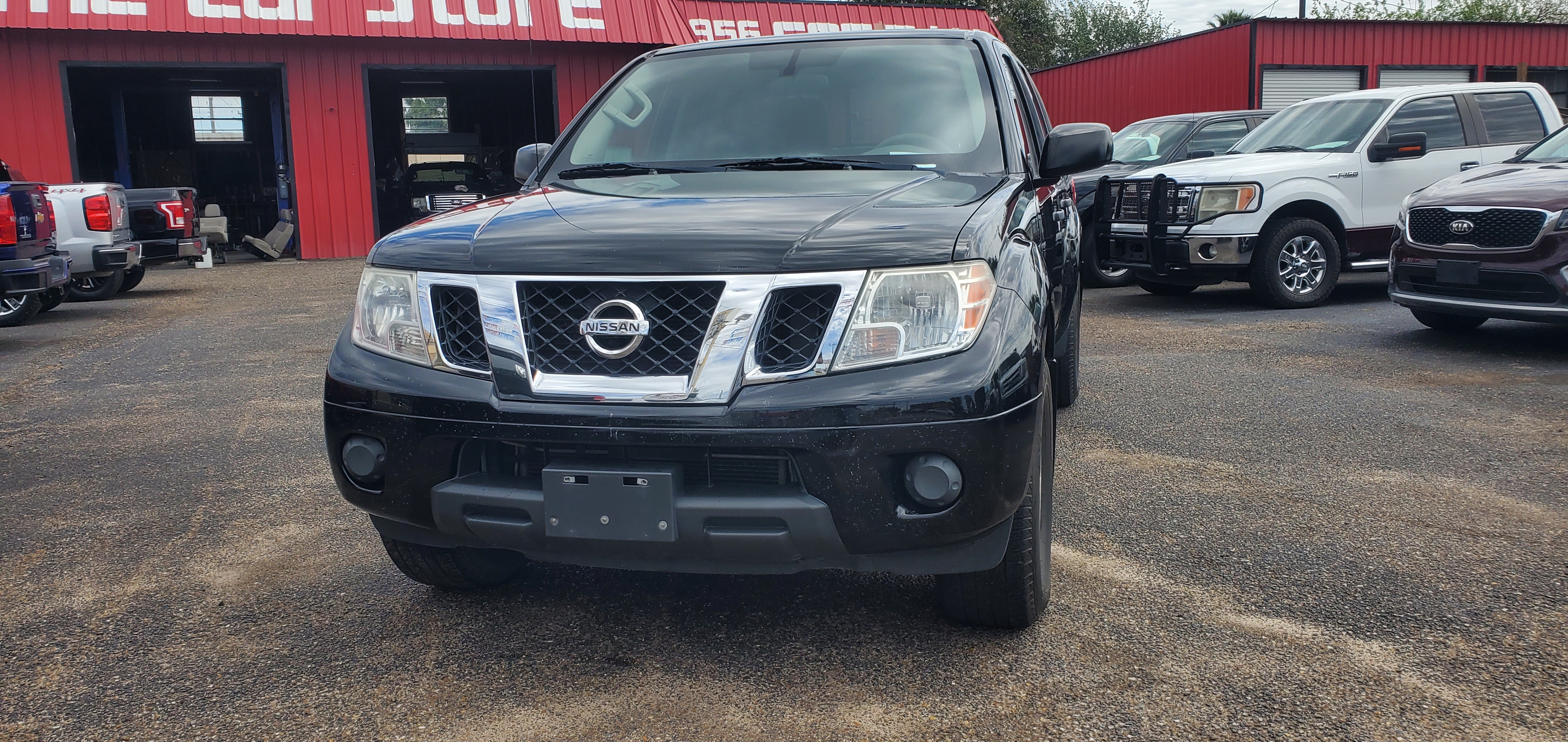 Vehicle photo 15