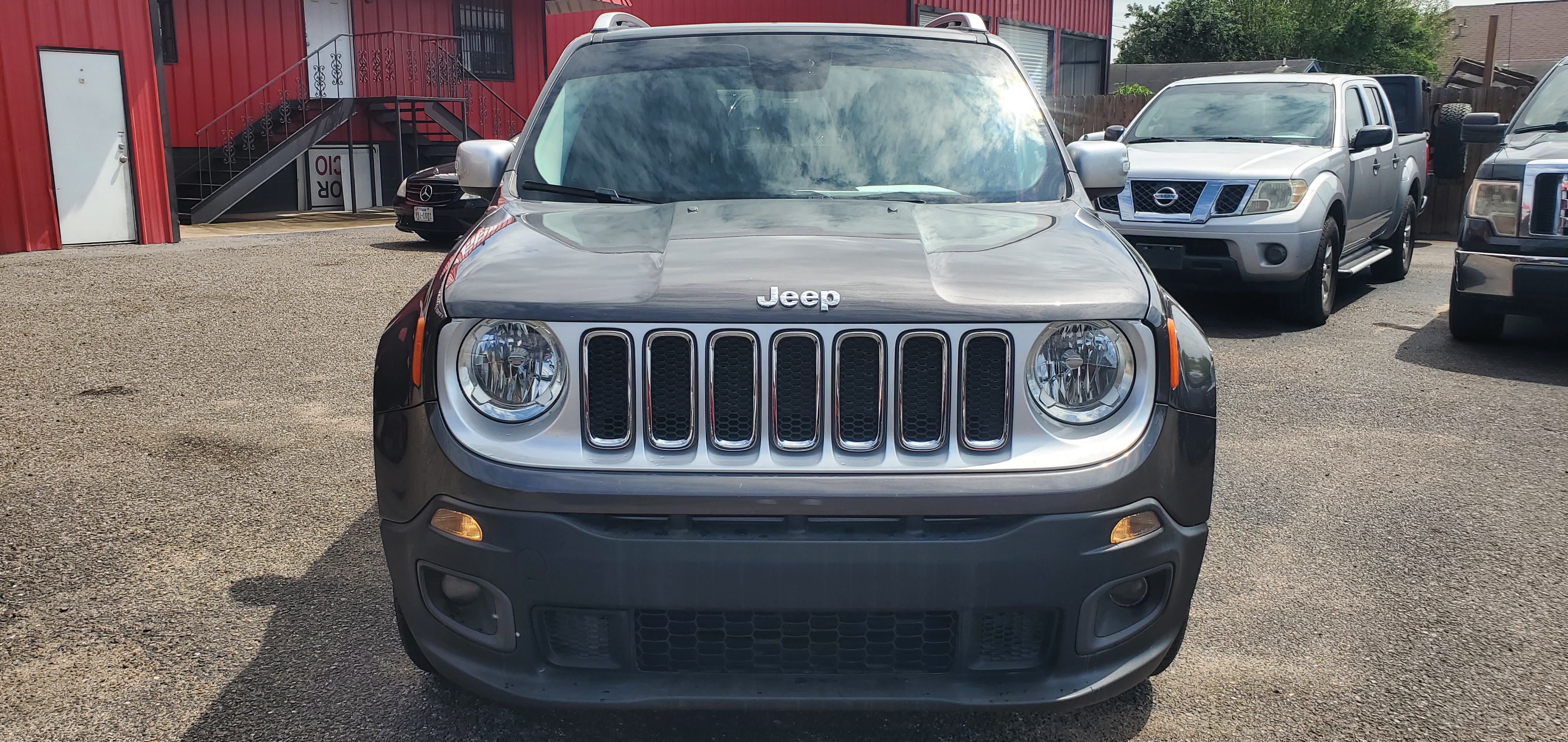 Vehicle photo 2
