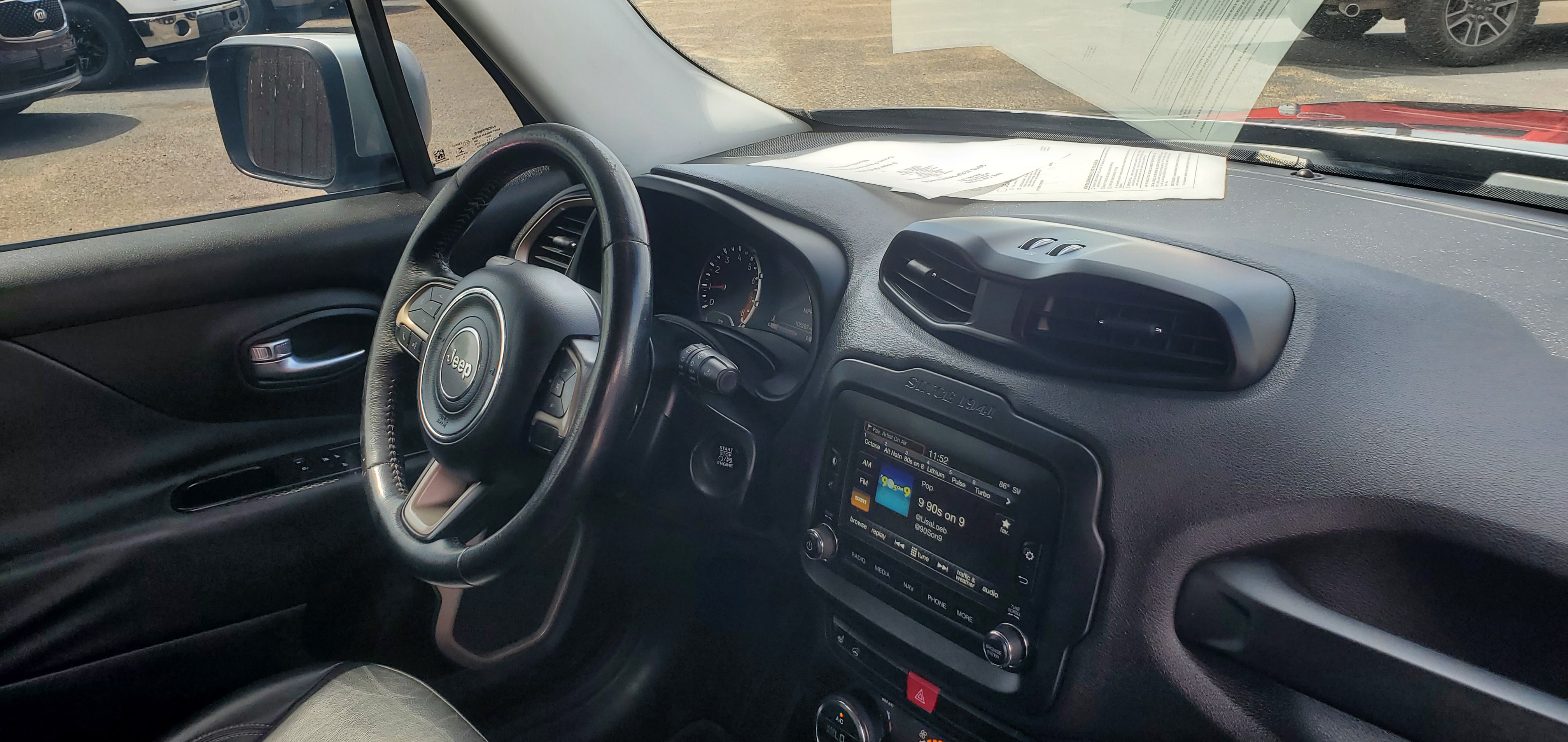 Vehicle photo 3