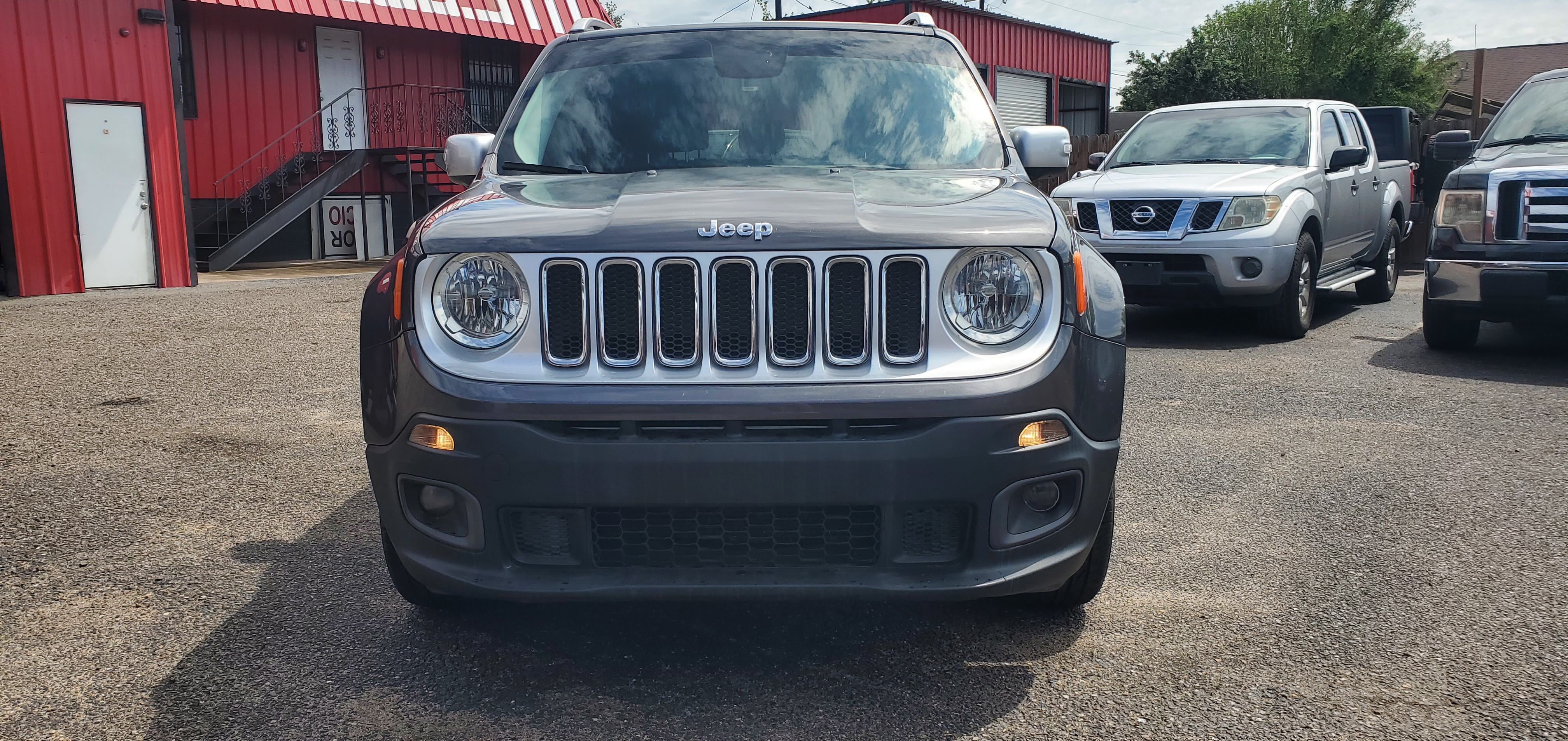 Vehicle photo 16