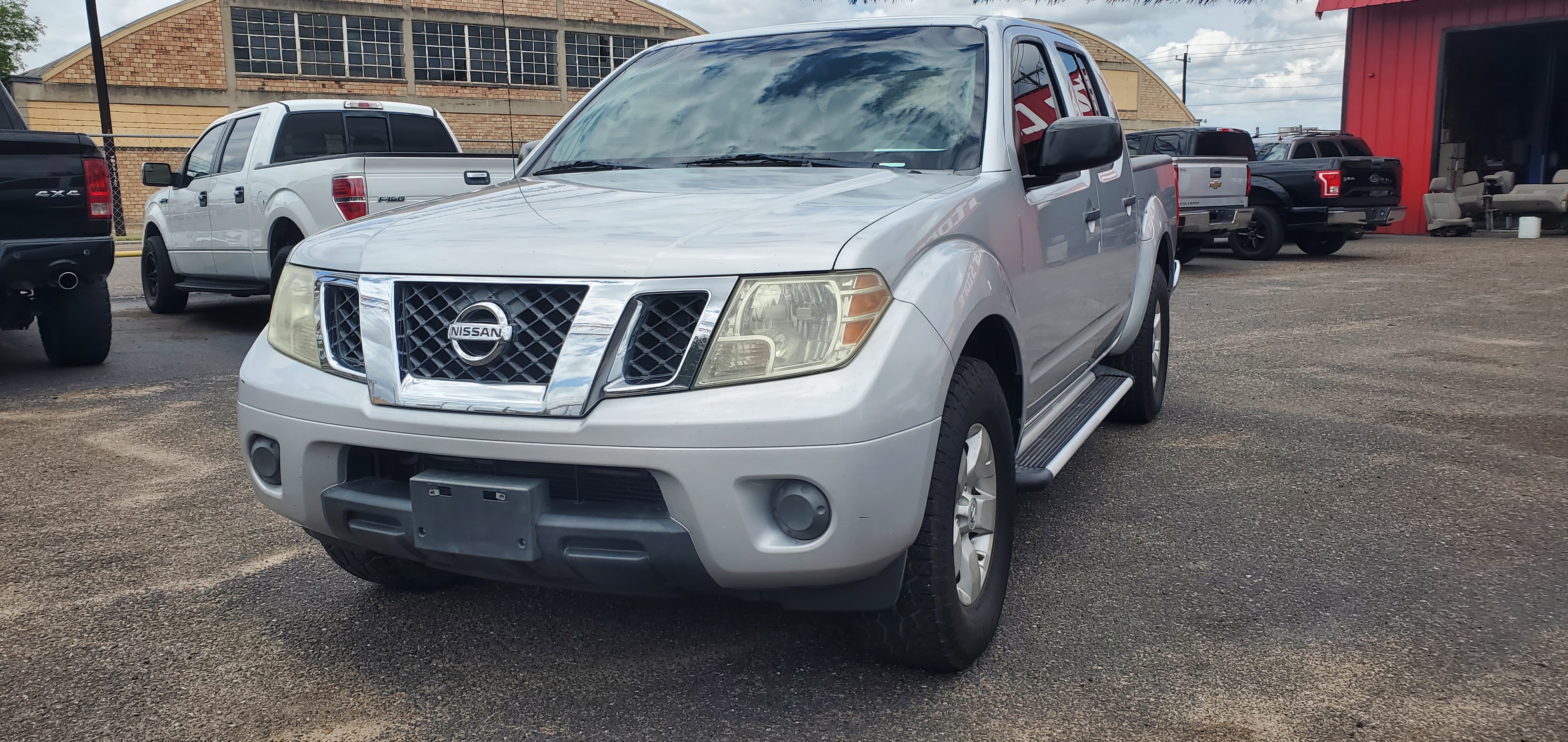 Vehicle photo 3