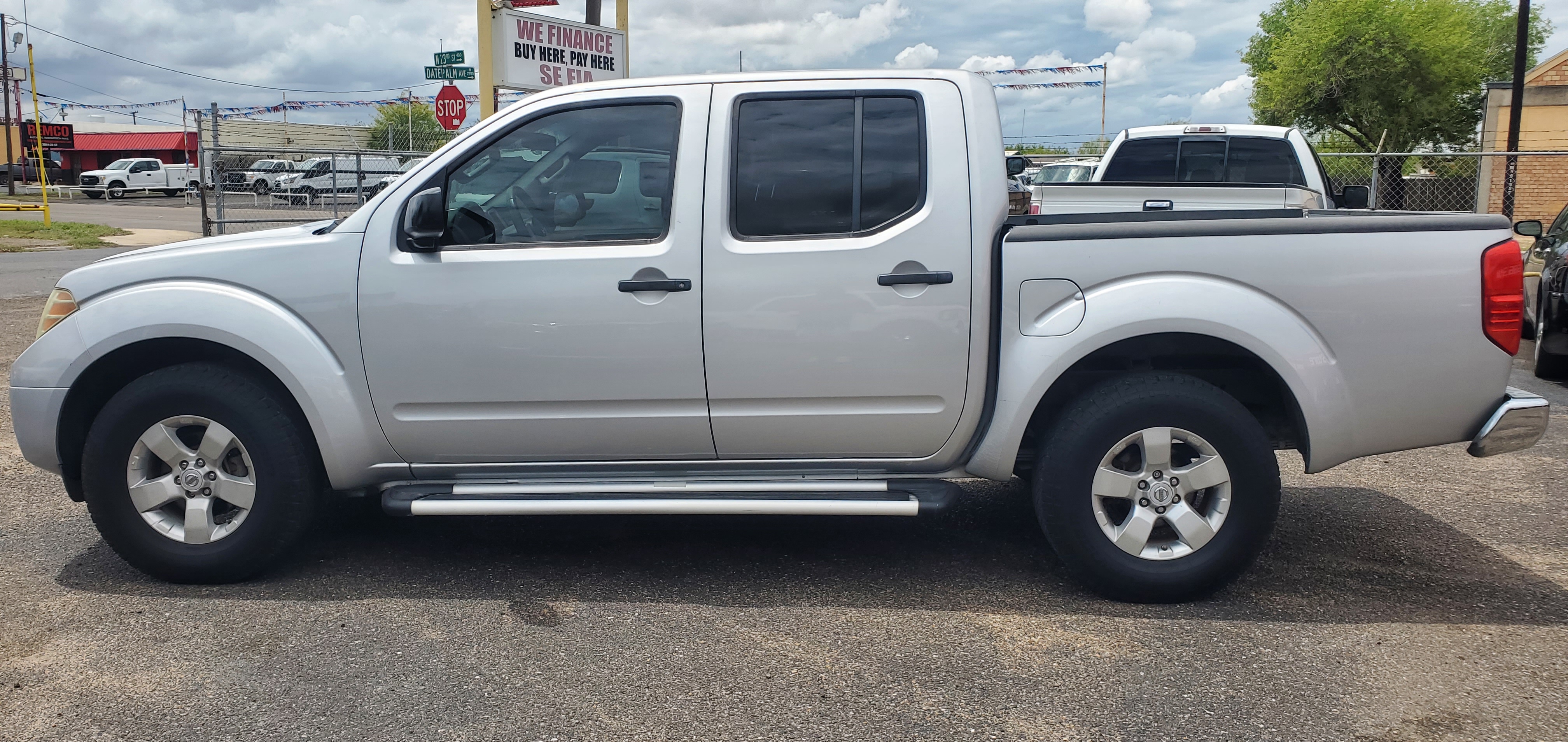 Vehicle photo 5