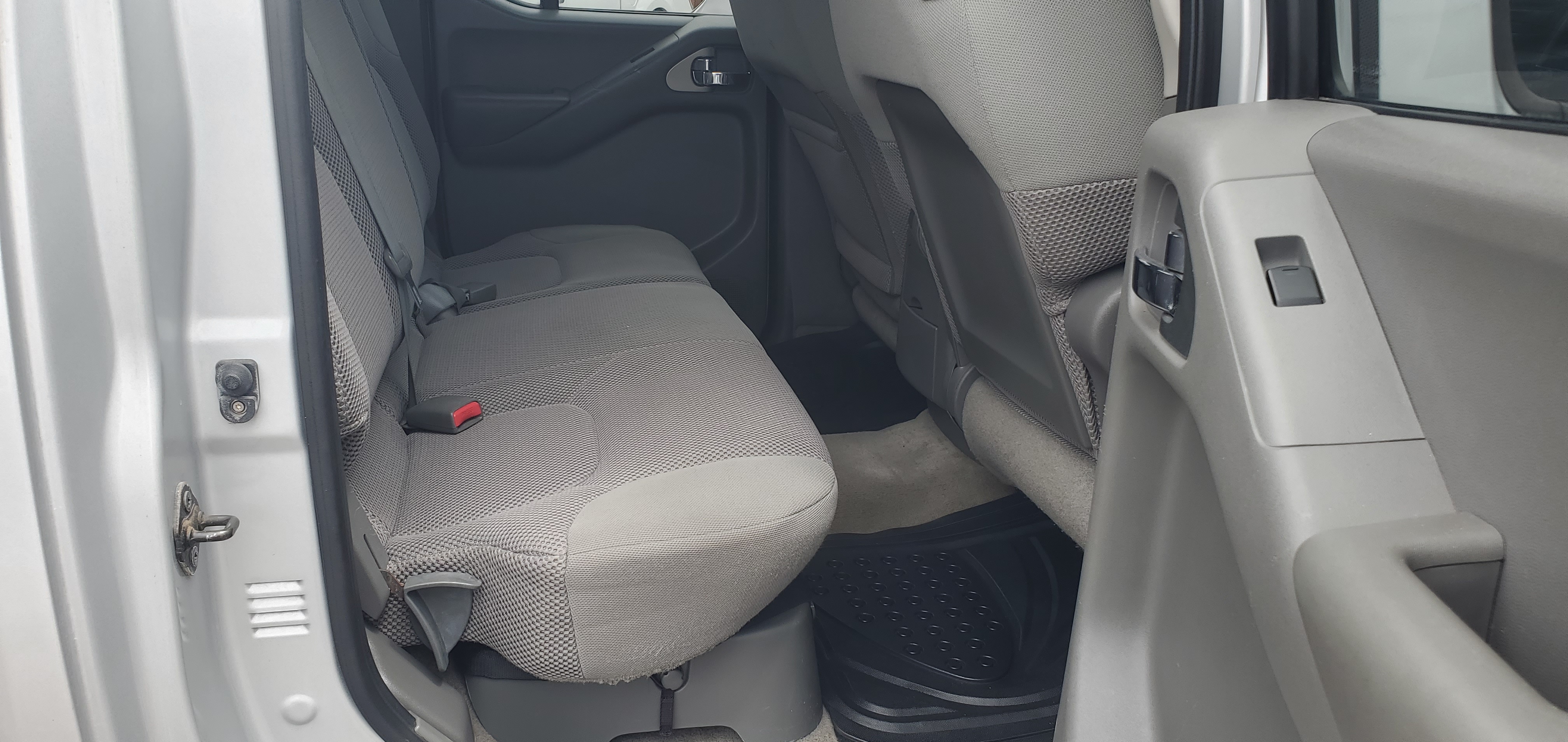 Vehicle photo 14