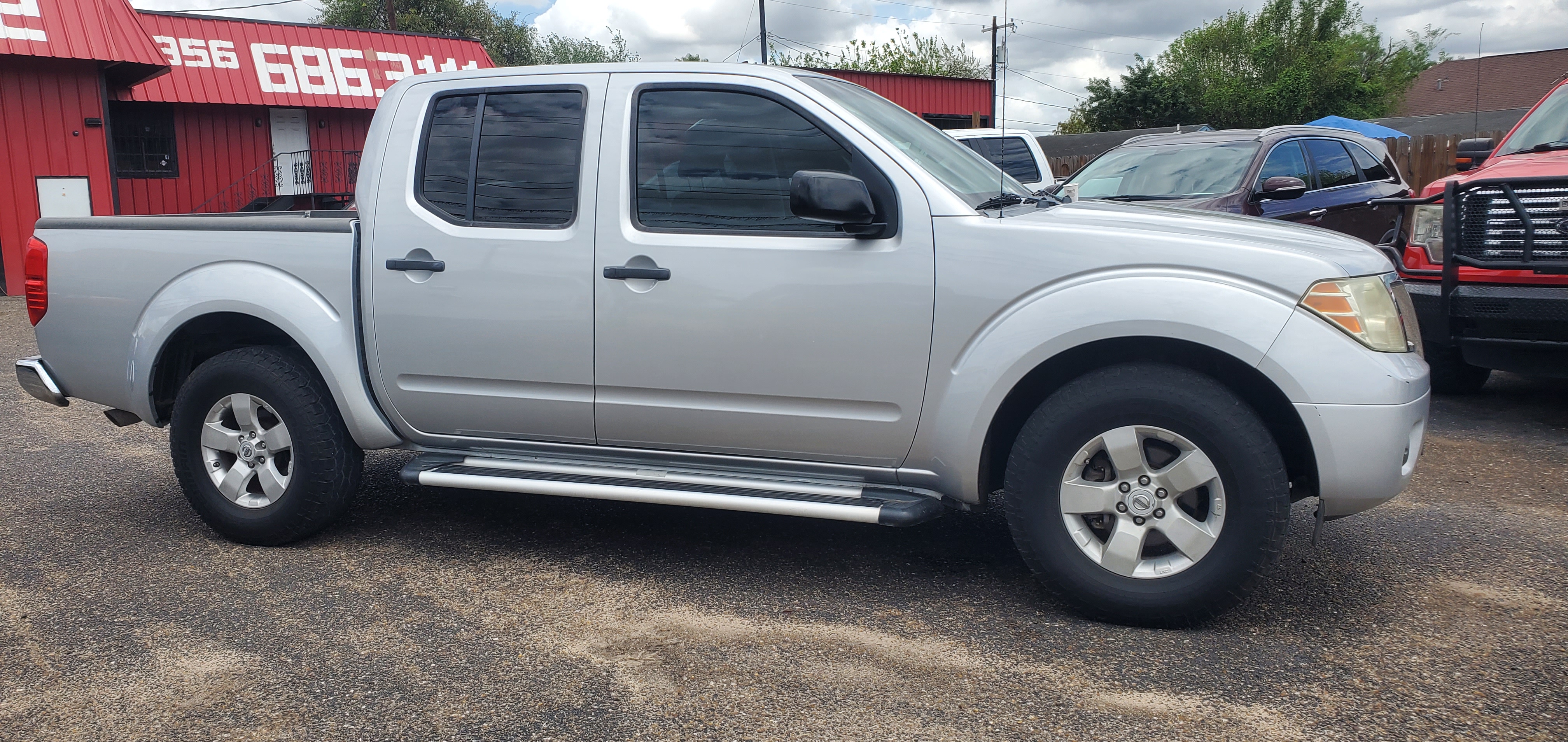 Vehicle photo 8