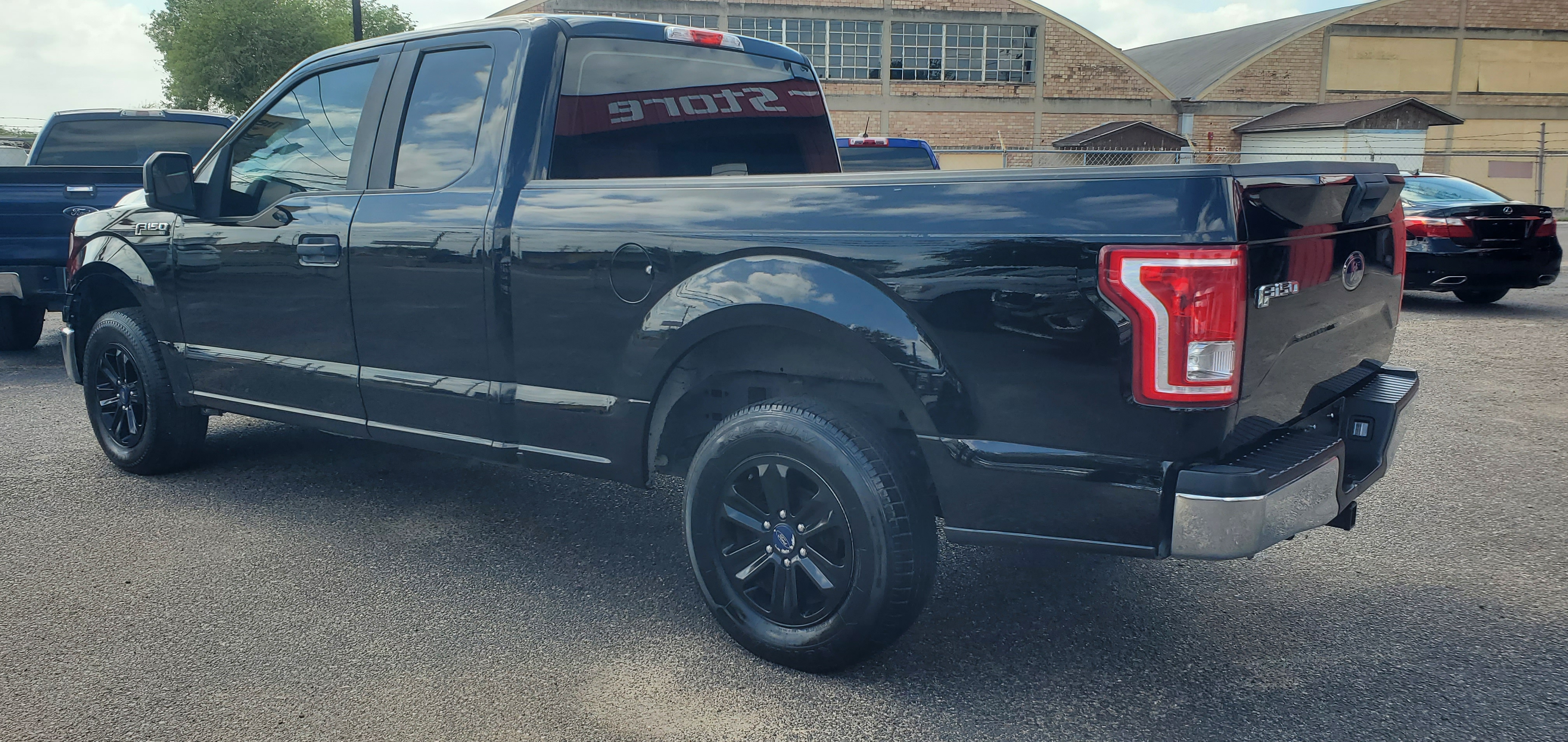 Vehicle photo 2
