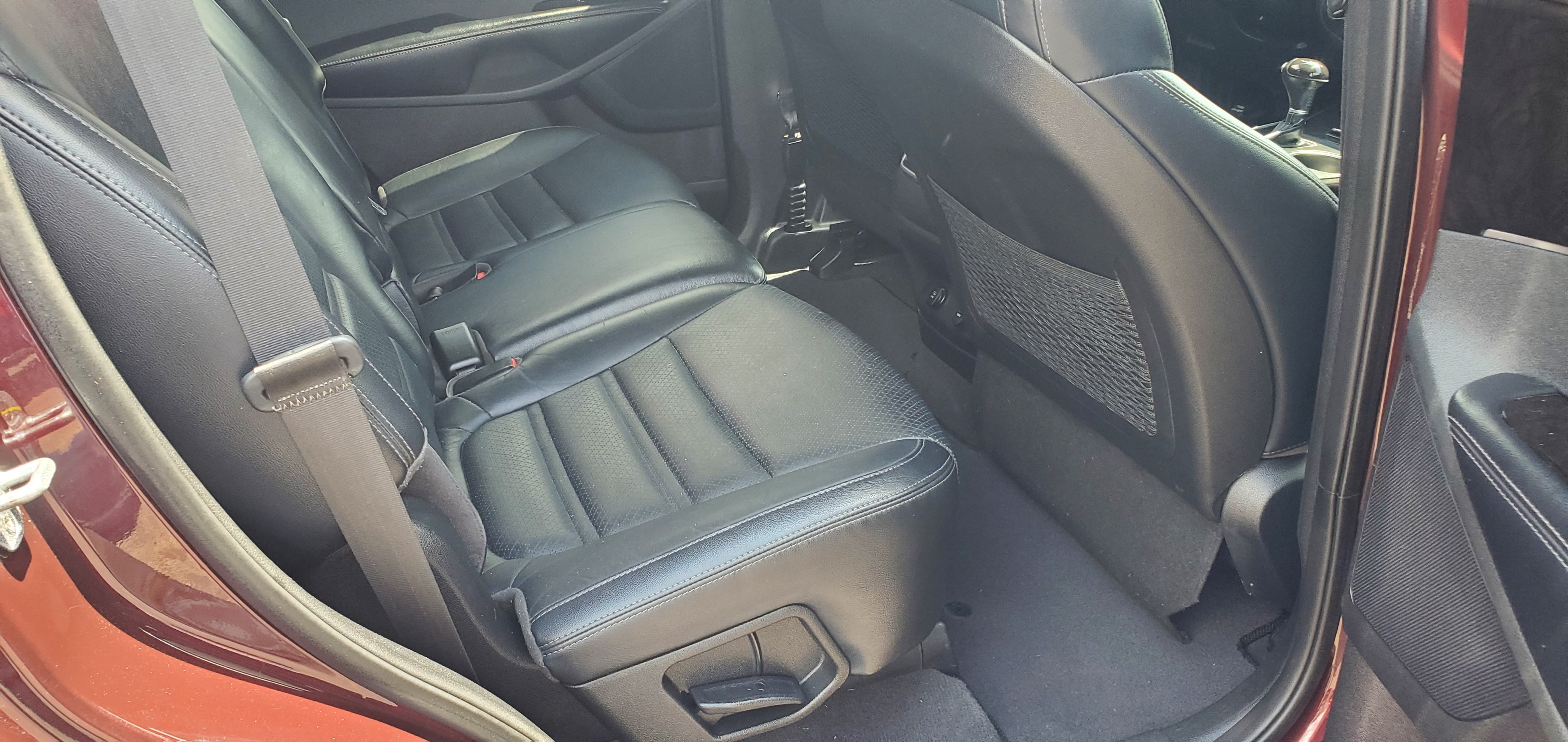 Vehicle photo 15