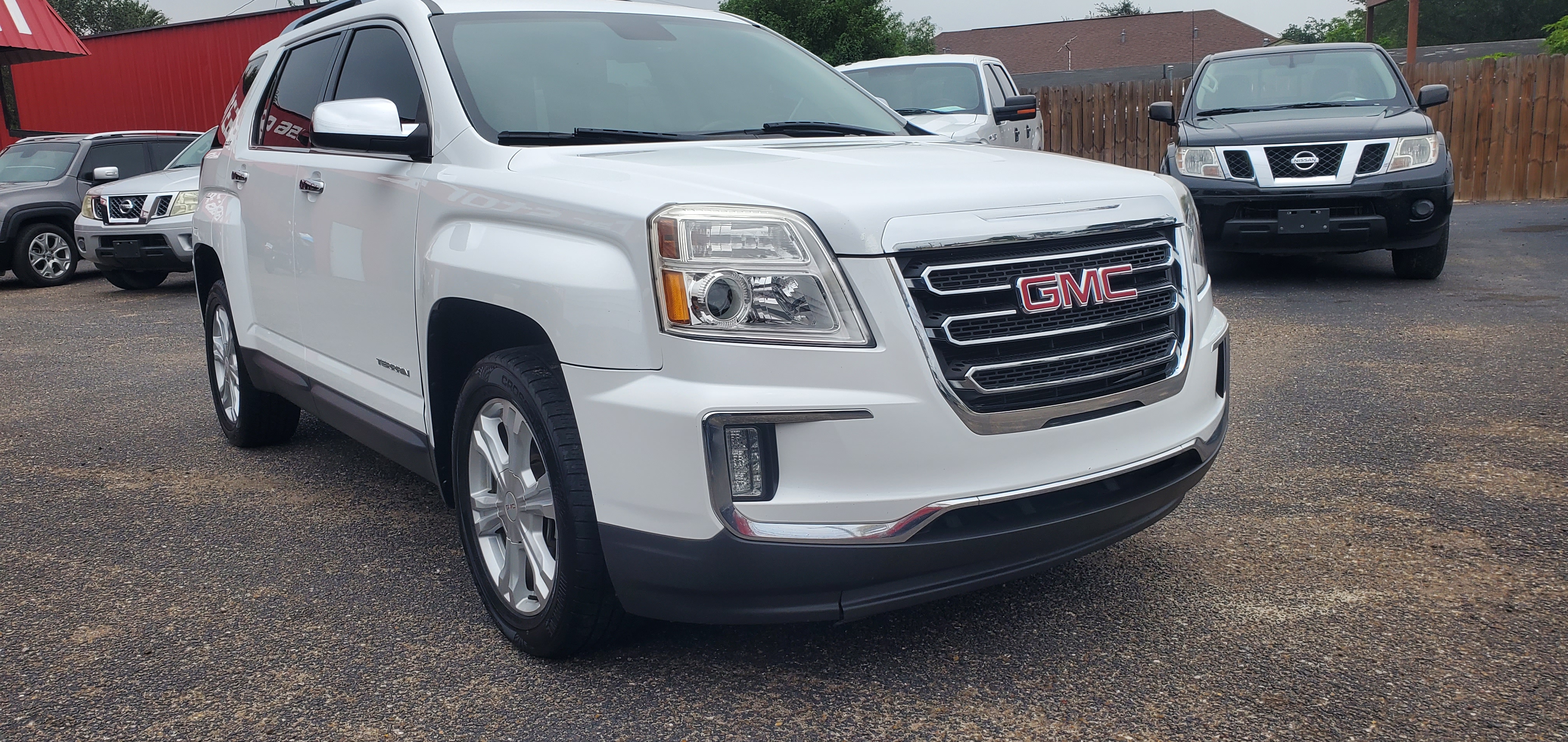 Vehicle photo 2
