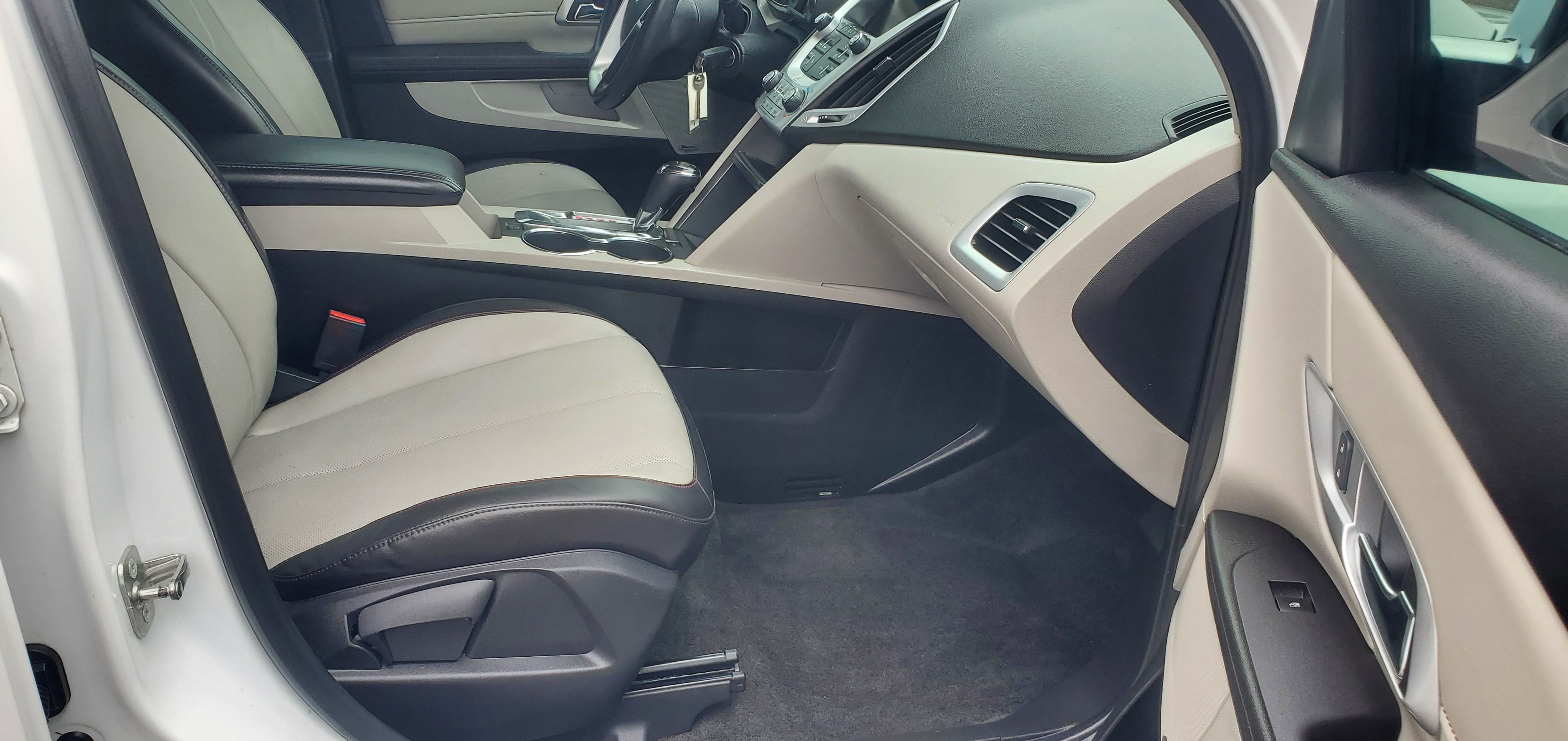 Vehicle photo 19