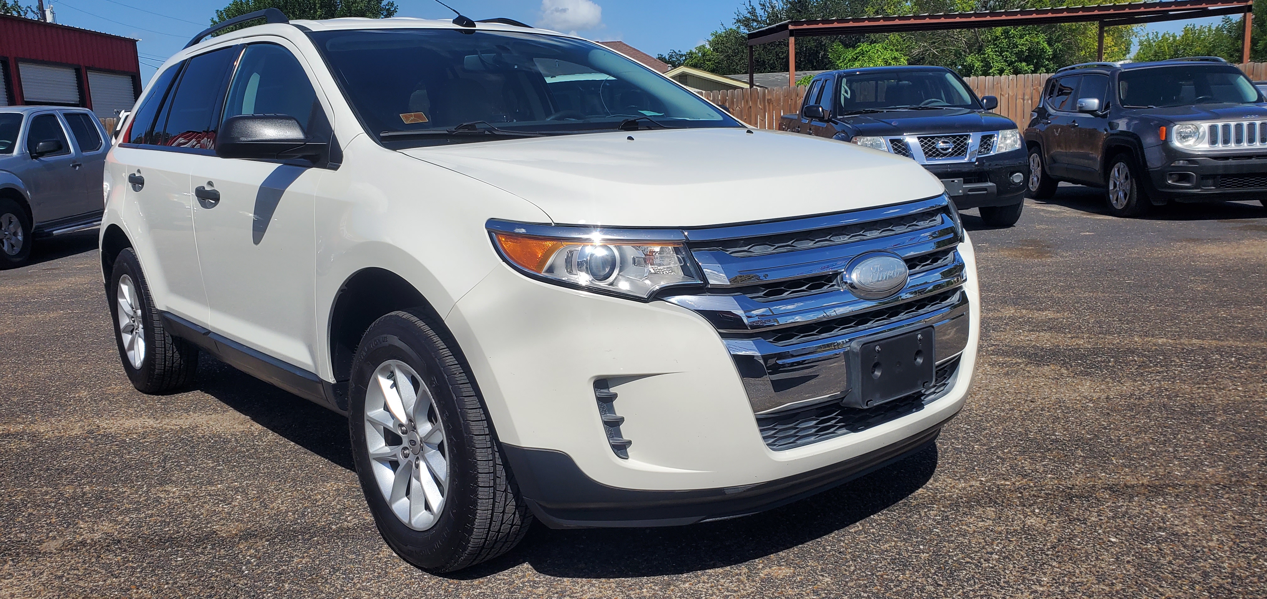 Vehicle photo 4