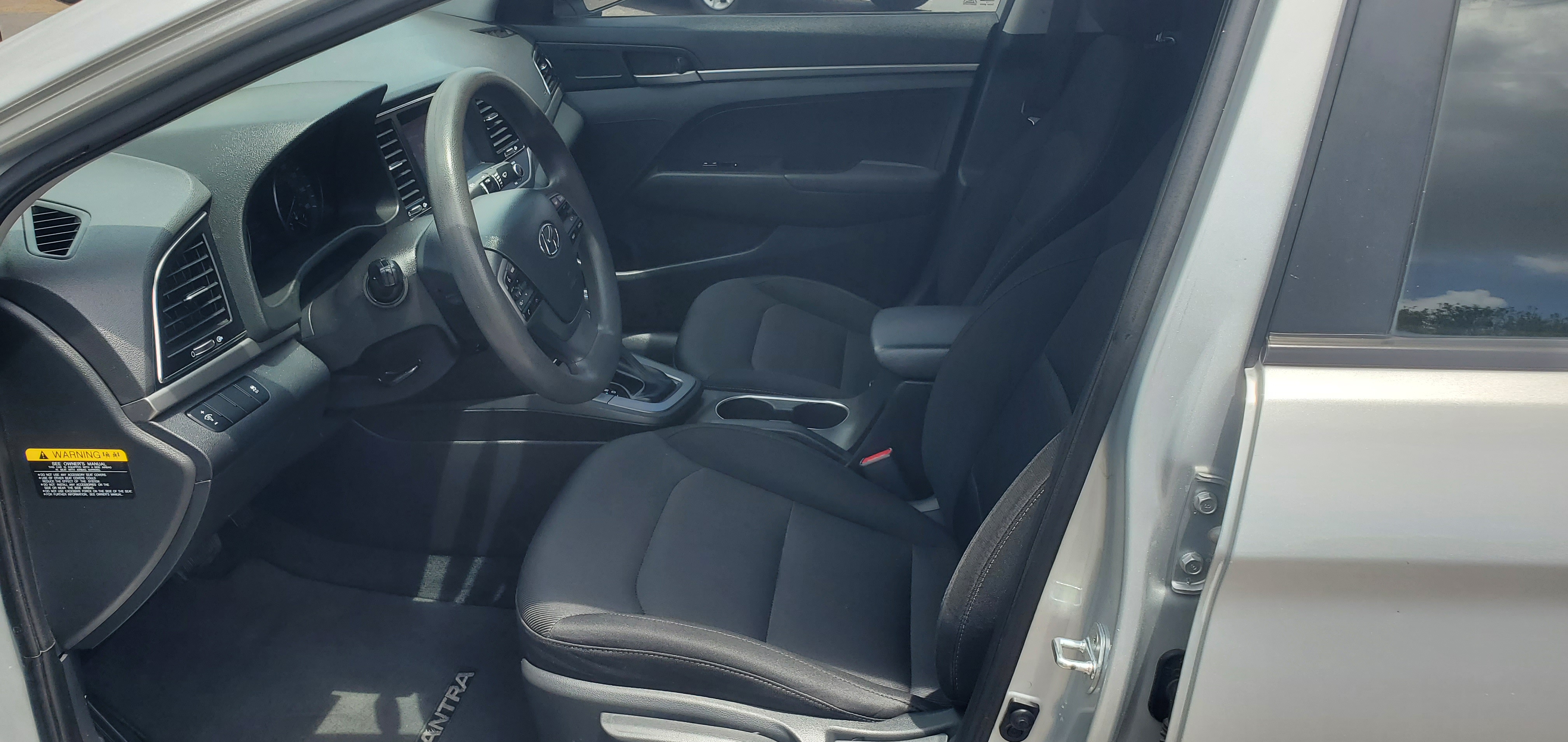Vehicle photo 5