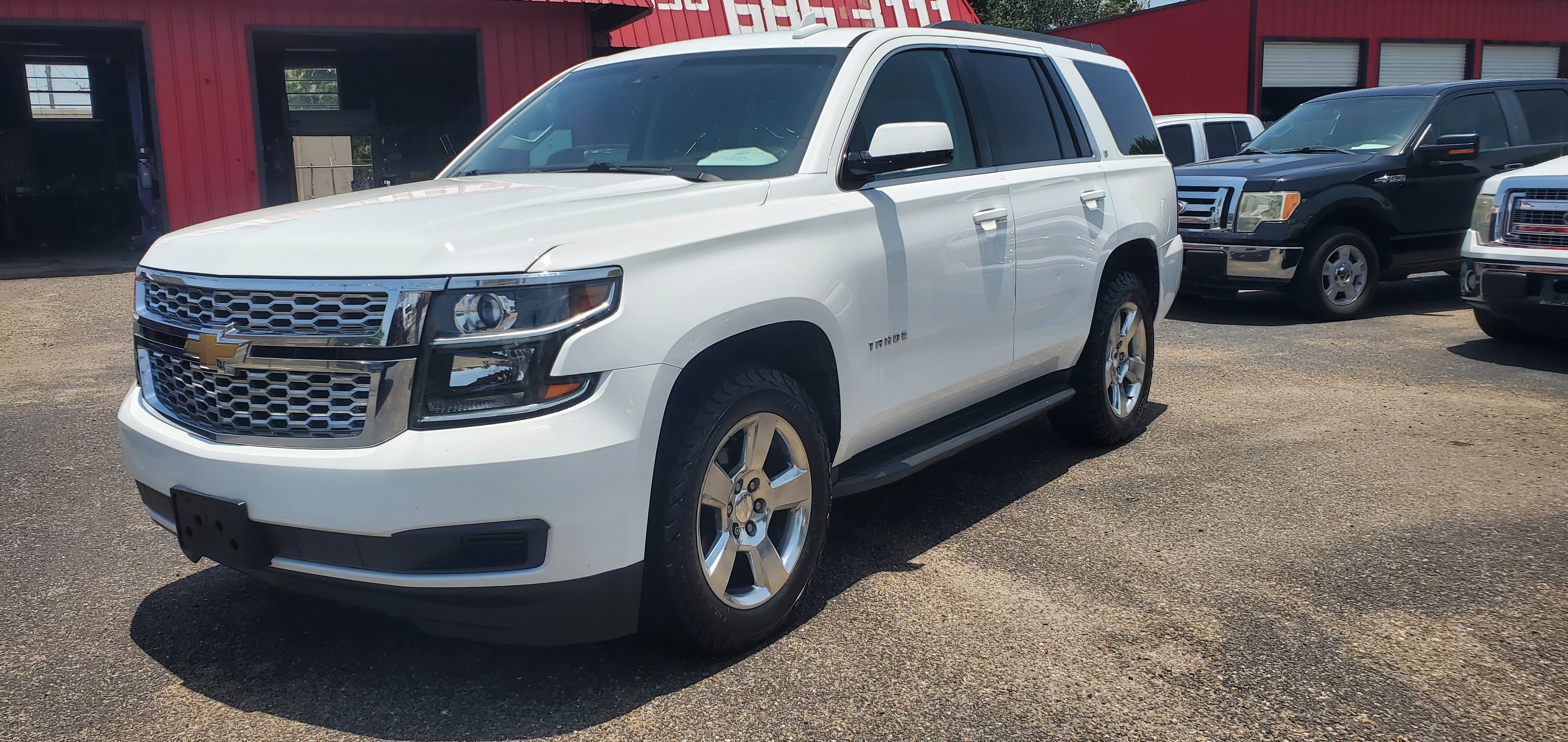 Vehicle photo 4