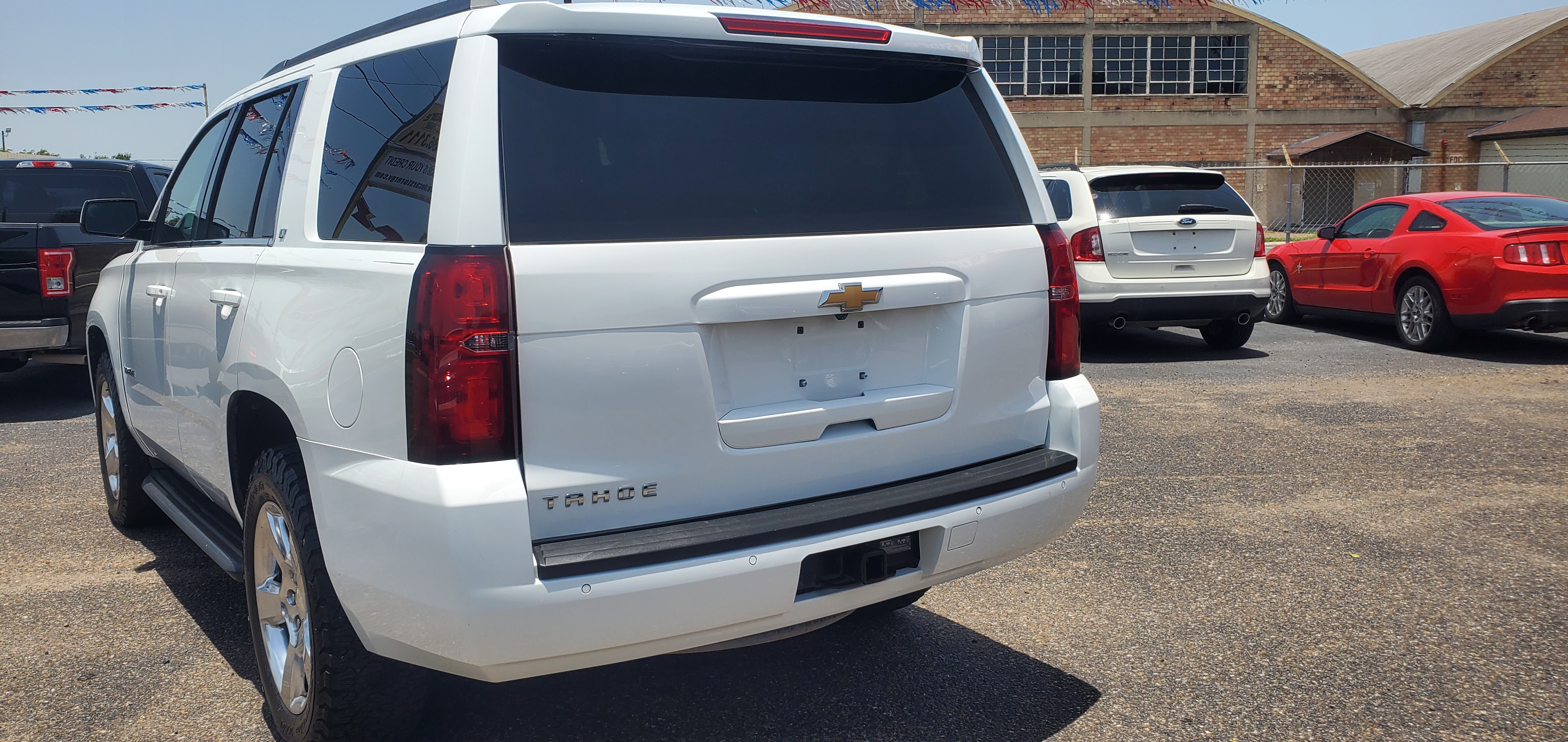 Vehicle photo 15