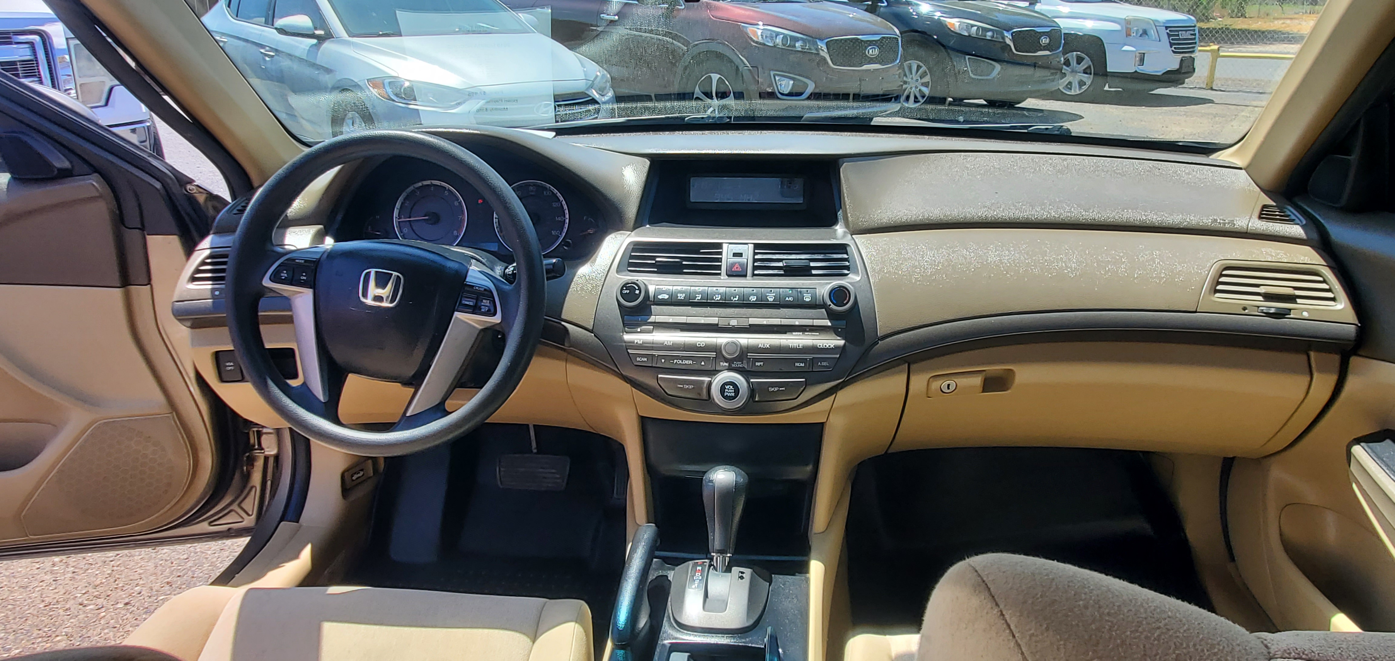 Vehicle photo 6
