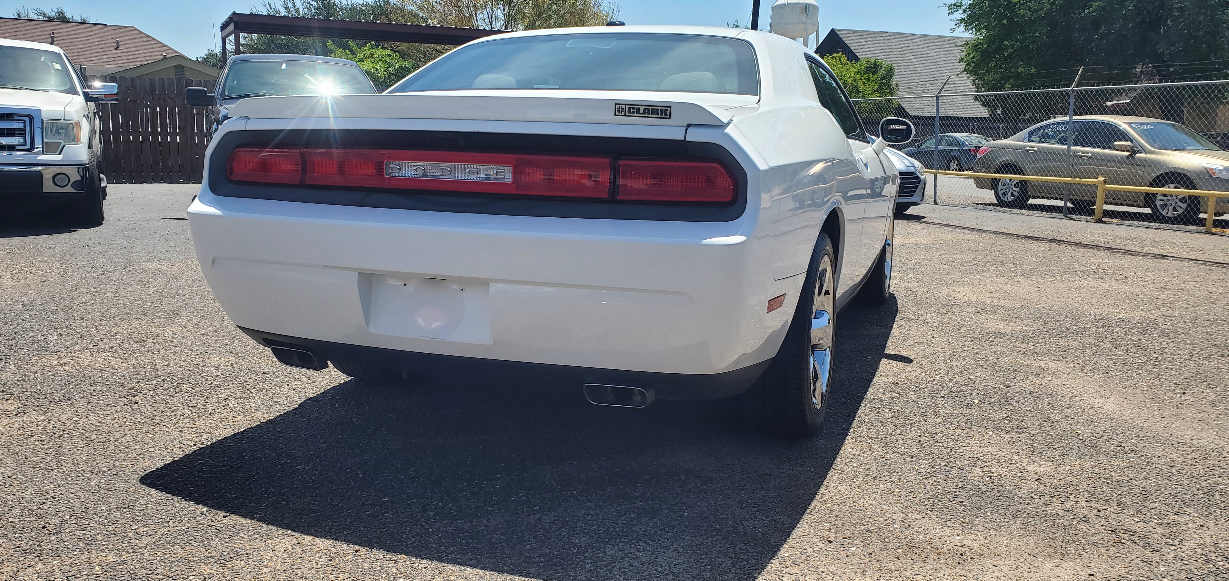 Vehicle photo 5