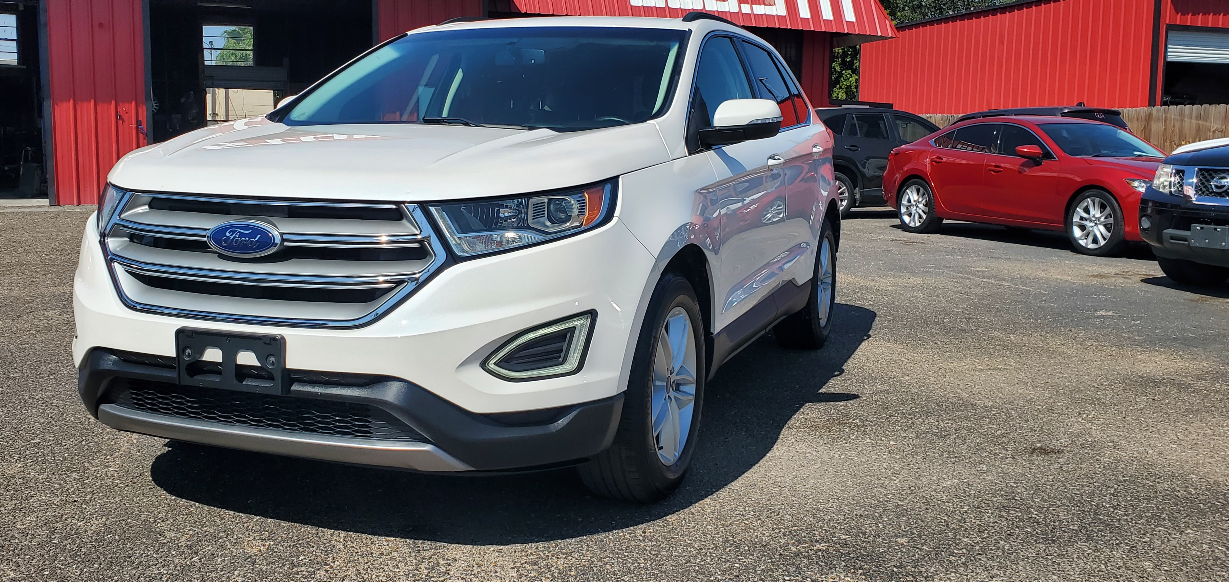 Vehicle photo 3