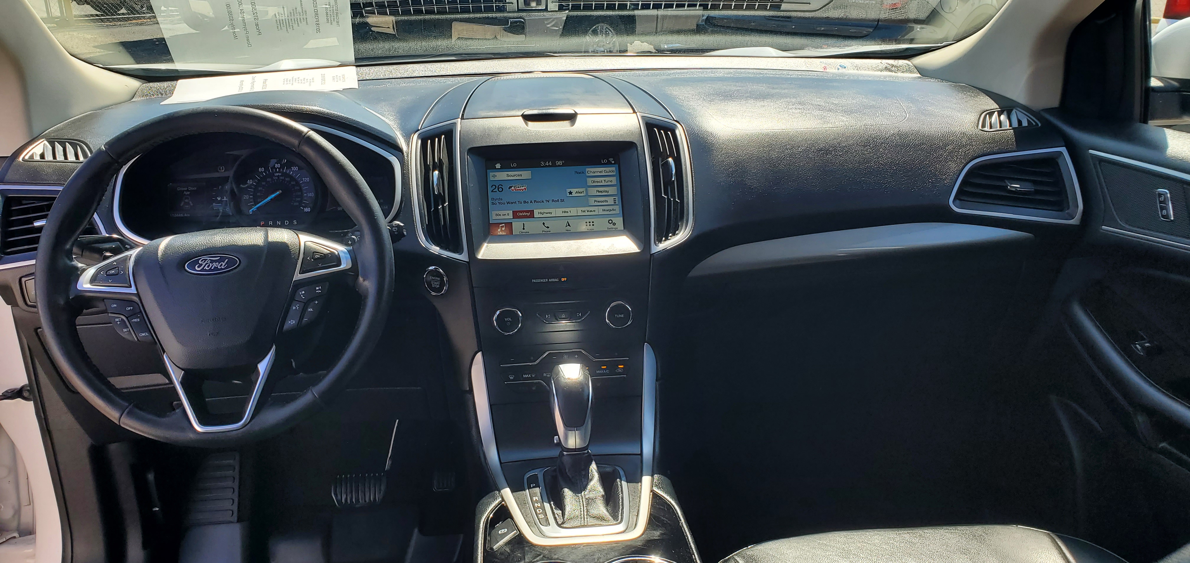 Vehicle photo 15