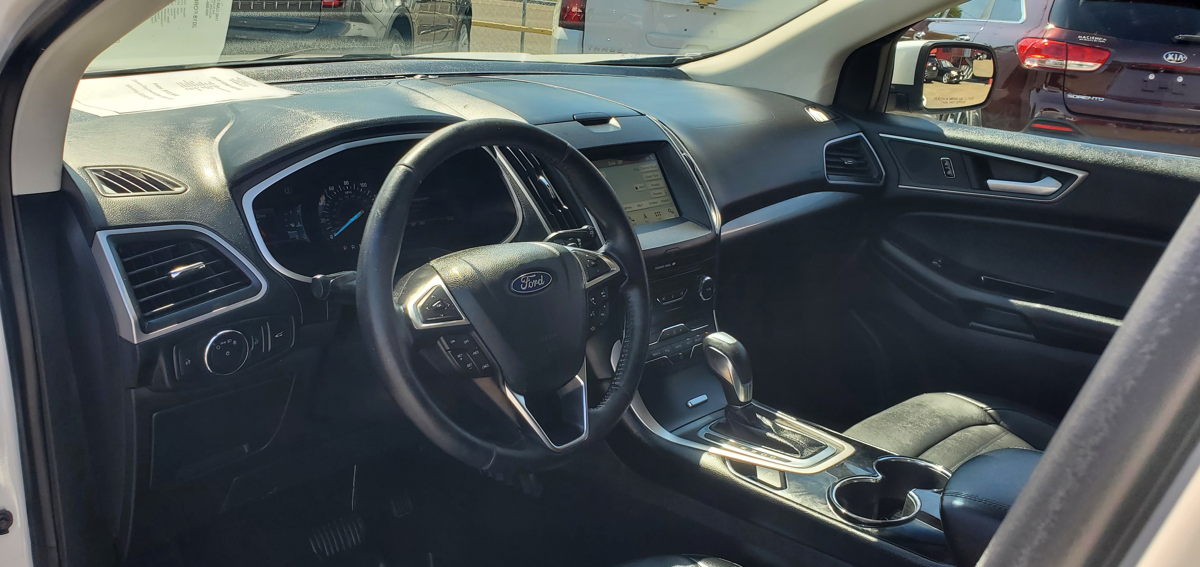 Vehicle photo 16