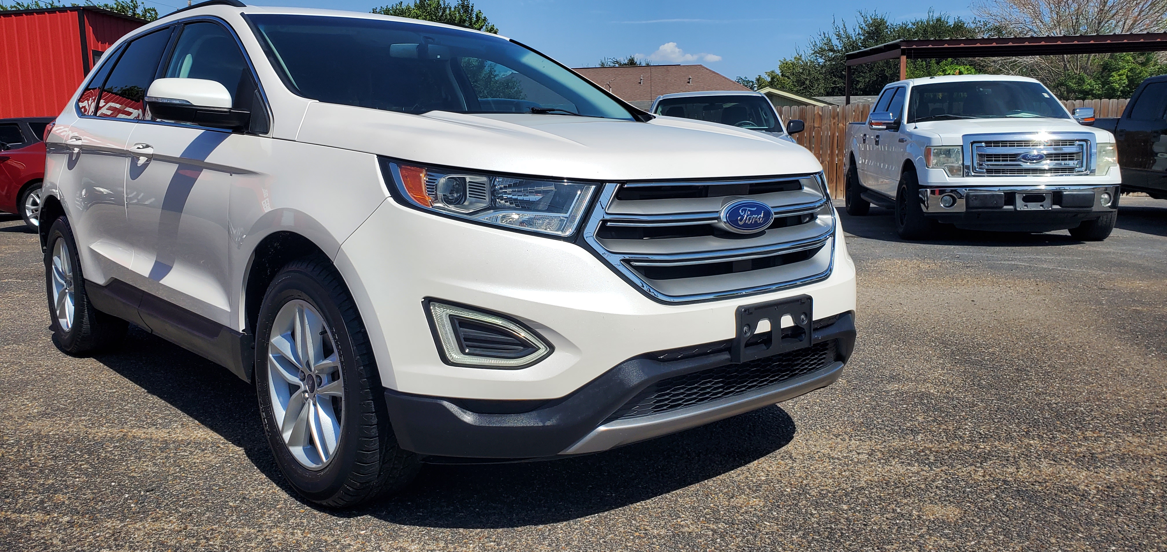 Vehicle photo 11