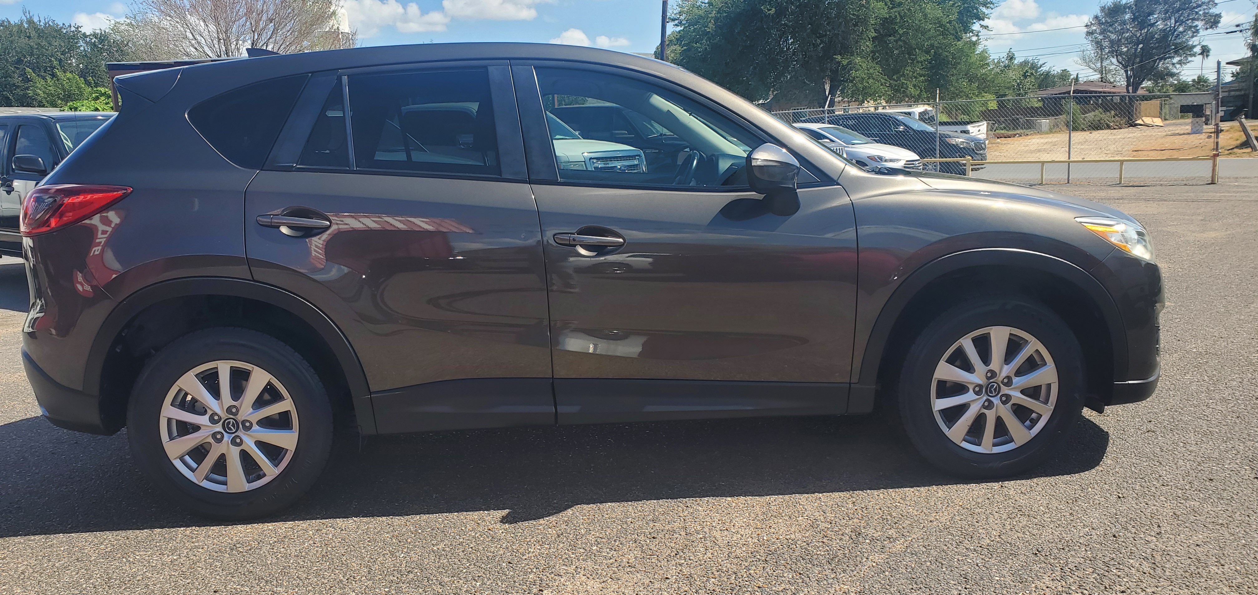 Vehicle photo 2
