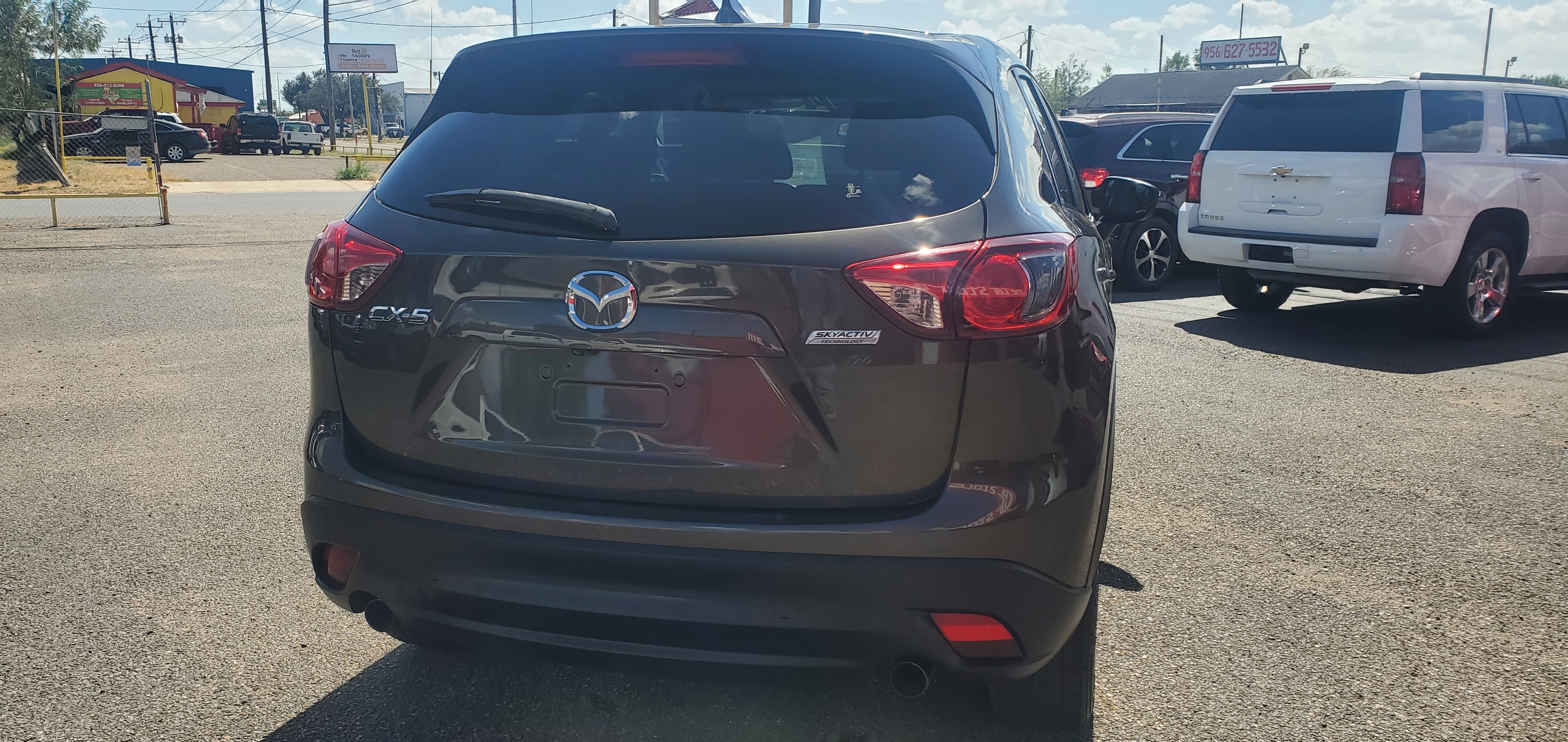 Vehicle photo 8