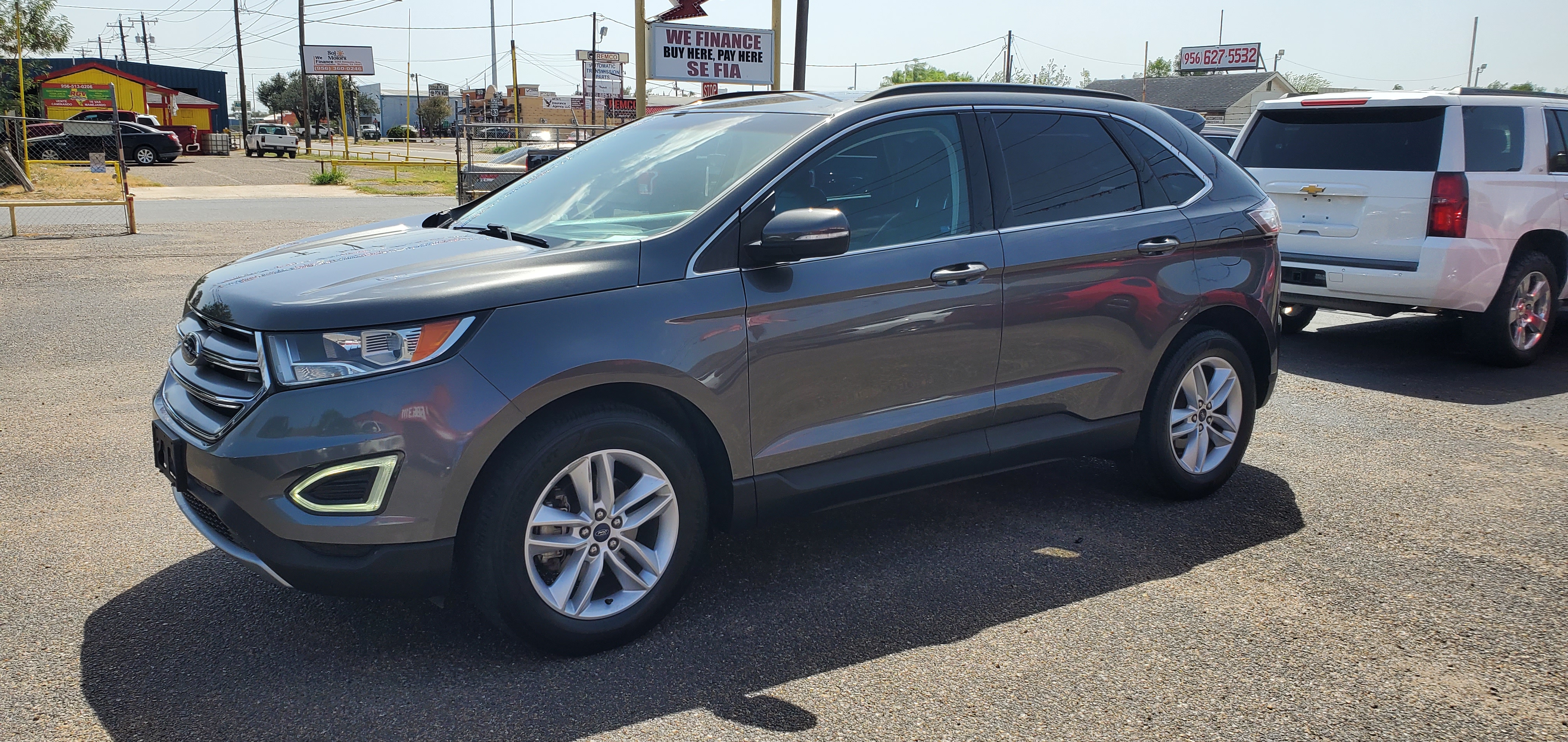 Vehicle photo 3